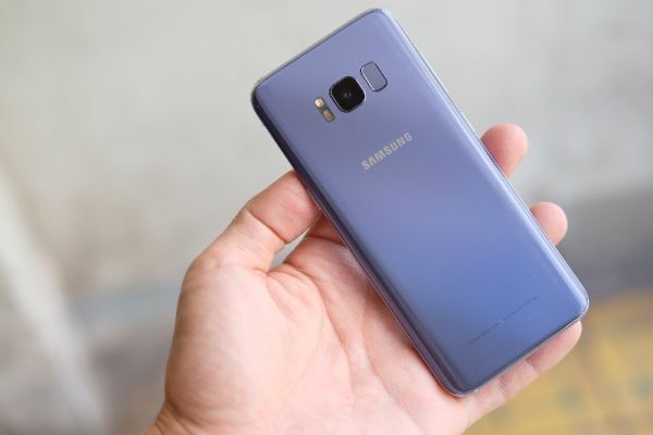 Galaxy S8+ phiên bản Orchid Gray (tím khói)