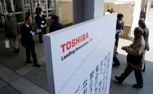 Apple, Amazon hỗ trợ tài chính Foxconn mua lại mảng chip của Toshiba
