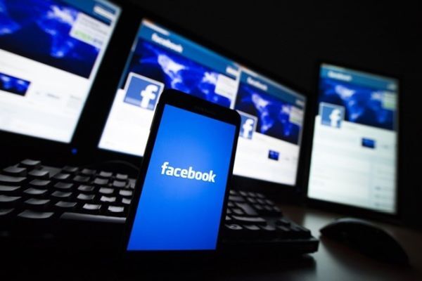 Facebook ghi hình lại hoạt động của người dùng thông qua webcam
