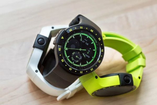 Mobvoi ra mắt bộ đôi Smartwatch chạy Android Wear giá rẻ