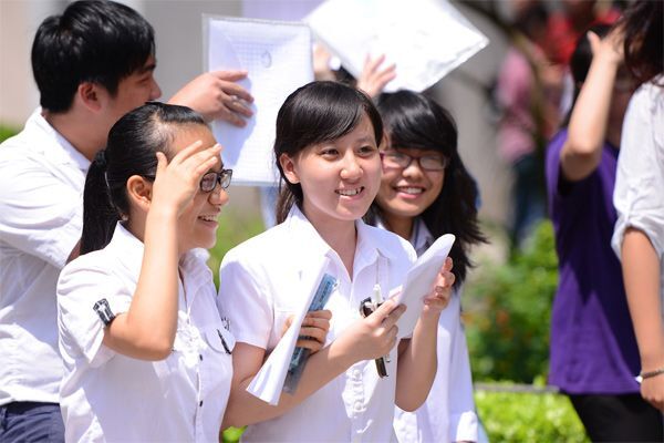 Cho con sử dụng thiết bị công nghệ, nên hay không?