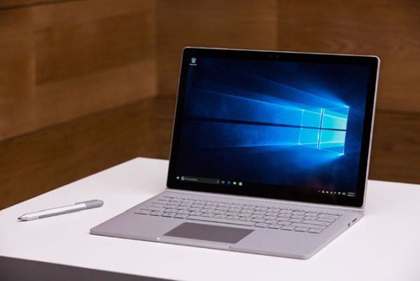 Giá bán Surface Book tân trang chỉ còn từ 883 USD