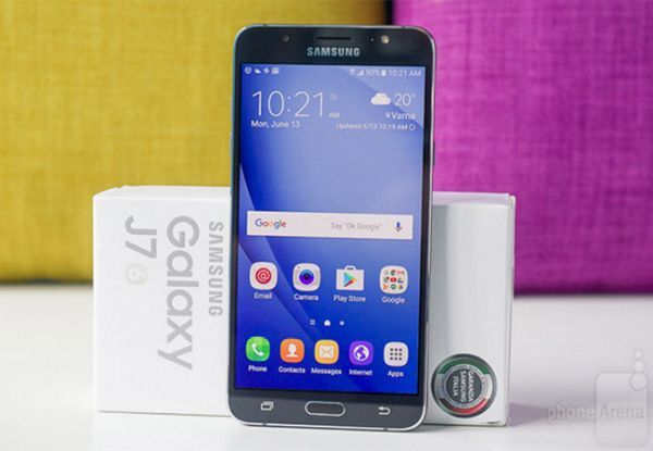 Galaxy J7 (2016) sắp được cập nhật Android 7.0?