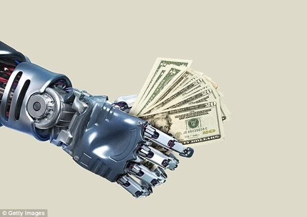 Robot Aida làm việc 365 ngày/năm
