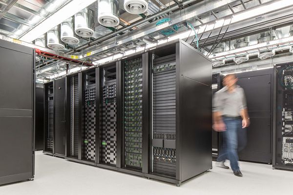 Hitachi Data Systems, thiết bị lưu trữ, Hitachi, HDS,