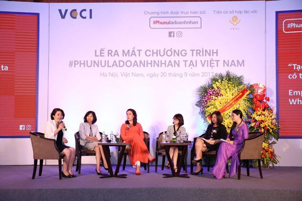#Phunuladoanhnhan cùng phụ nữ gỡ rào cản khởi nghiệp