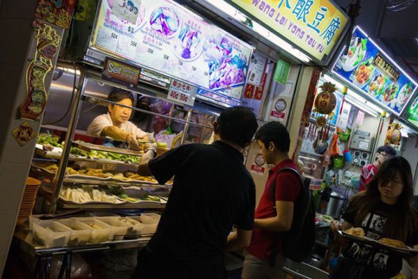 90% người Singapore thích dùng tiền mặt để thanh toán