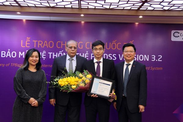 TPBank nhận chứng chỉ bảo mật quốc tế về an toàn thẻ