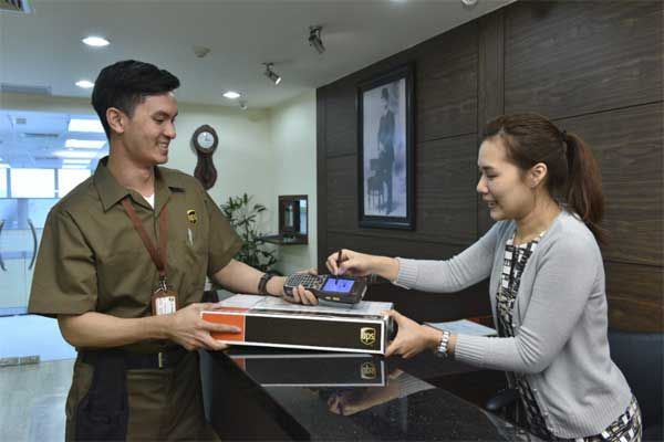 thương mại điện tử, UPS, dịch vụ vận chuyển, logistic, UPS My Choice, 