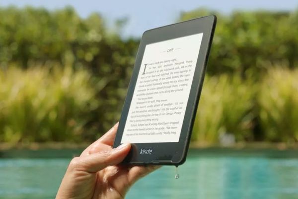 Amazon ra mắt phiên bản Kindle chống nước