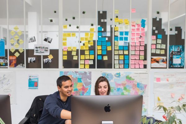 Apple triển khai dạy lập trình Swift tại Pháp