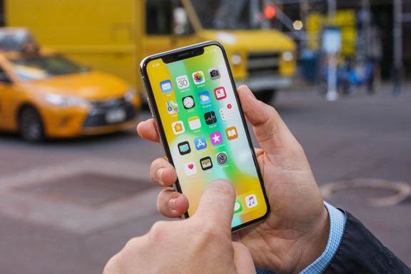 Apple thay thế miễn phí màn hình cho iPhone X lỗi cảm ứng