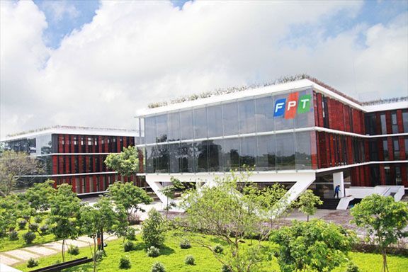 FPT báo lãi 2.659 tỷ đồng trong 10 tháng đầu năm
