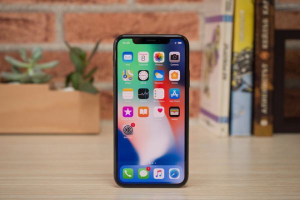 Giá iPhone X tân trang chỉ còn khoảng 13,9 triệu đồng