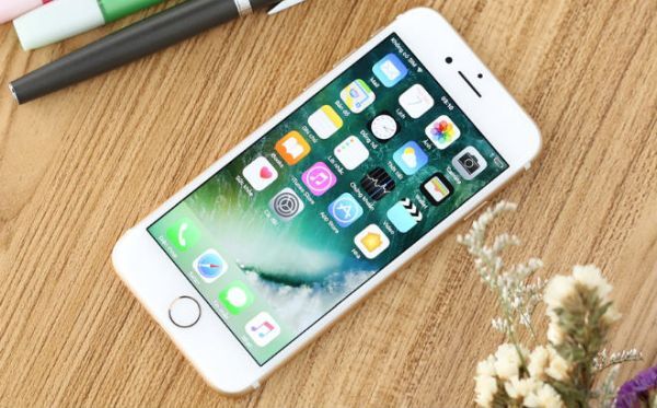 Bộ đôi iPhone 7 và 7 Plus bản 32GB giảm 1 triệu đồng