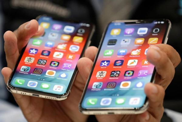 Vì sao giá bán smartphone cao cấp đang ngày càng leo thang?