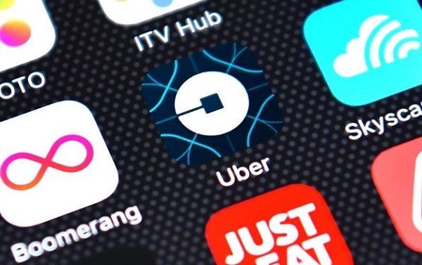 Uber bị tố lén thu thập thông tin người dùng