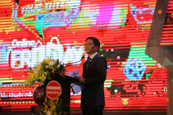 Bộ trưởng Bộ Công Thương Trần Tuấn Anh phát biểu tại lễ khai mạc Online Friday