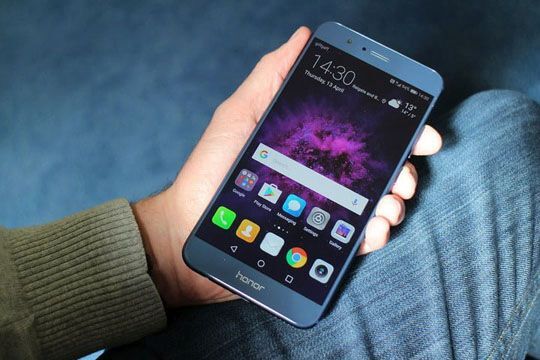 8 mẫu điện thoại có thể gây hại cho sức khỏe người dùng