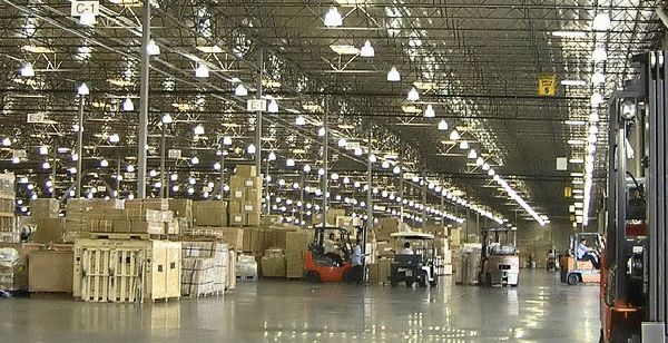Tiếp cận “bàn đạp” lớn của thị trường mua sắm công nghiệp