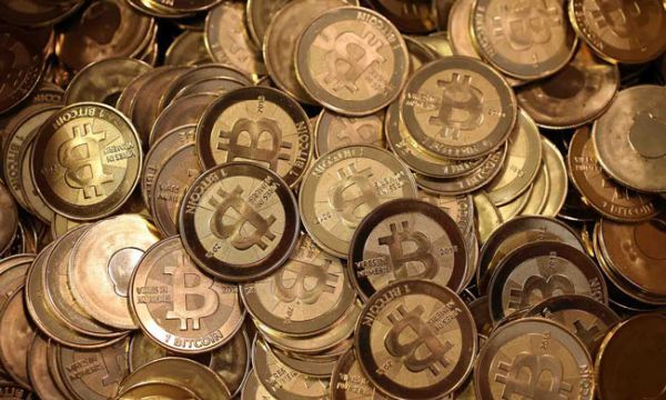 Giá Bitcoin, Ethereum và Ripple đang phục hồi thần tốc