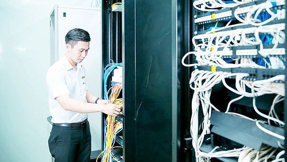 Các nhà mạng đảm bảo liên lạc thông suốt dịp tết