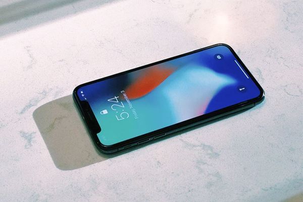Apple dự tính mua 270 triệu màn hình trong 2018, một nửa là OLED