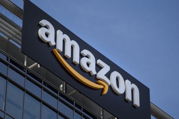 Cổ phiếu Amazon tiếp tục 