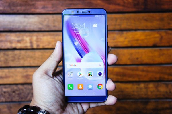 Honor 9 Lite là mẫu smartphone có đến 4 camera xung quanh máy
