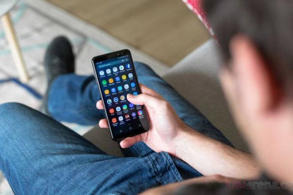 Xuất hiện Samsung Galaxy A6+ (2018) màn hình vô cực quá đẹp