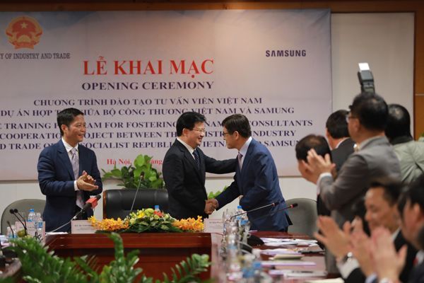 Khởi động Chương trình đào tạo 200 chuyên gia tư vấn trong lĩnh vực Công nghiệp hỗ trợ