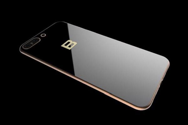 Mặt sau của Bphone chứa camera kép và logo Bphone với chữ B đặc trưng