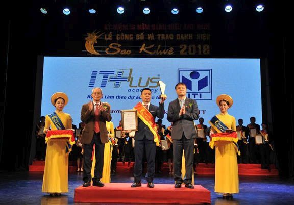 lần thứ 2 ITPlusAcademy đã được xướng tên trong Lễ Công bố và trao Danh Hiệu Sao Khuê