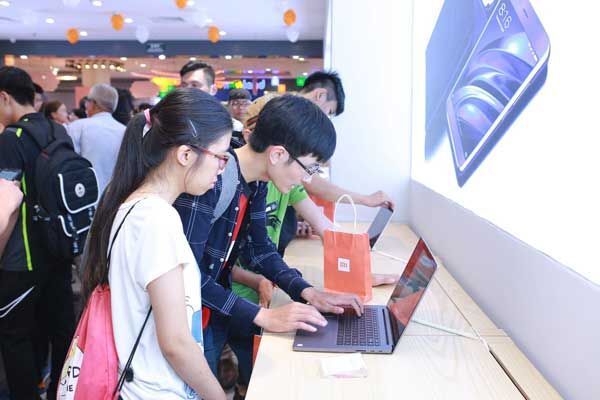 Xiaomi, Mi Fan, Mi Store,