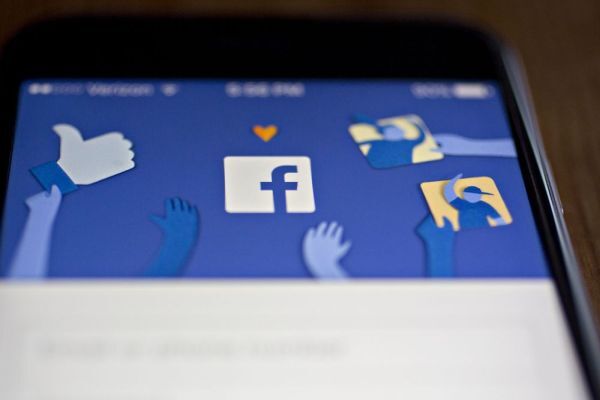 Facebook đang cân nhắc về phiên bản mạng xã hội thu phí