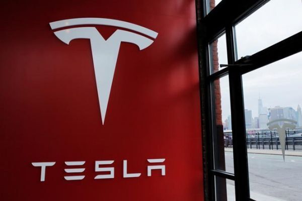 Tesla kiện cựu nhân viên đánh cắp bí mật kinh doanh