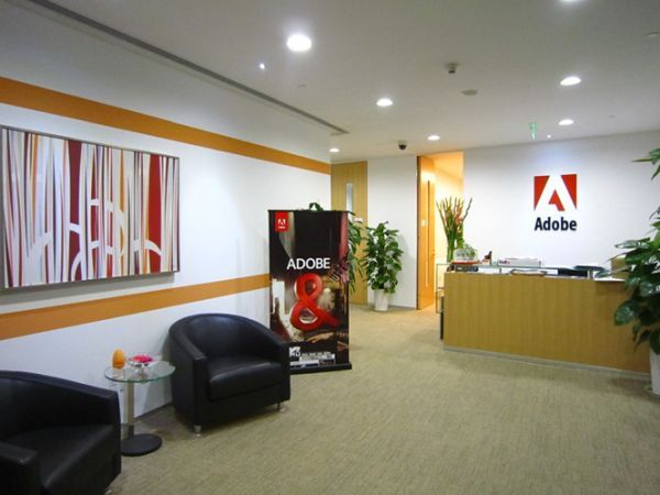 Adobe trở thành đối tác quan trọng của Apple trong những năm gần đây