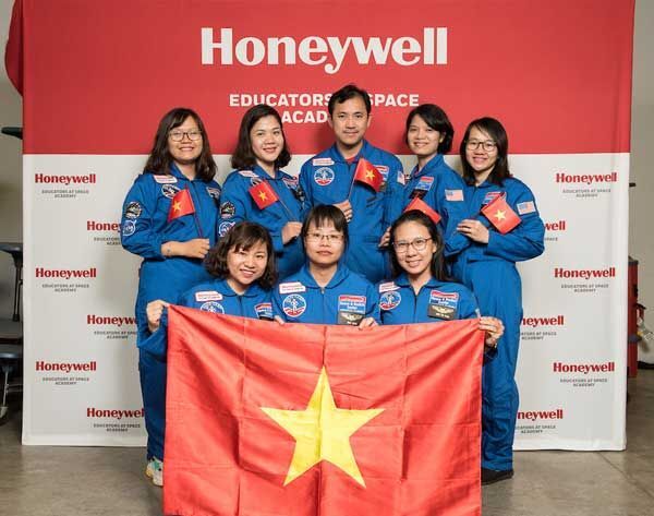 Honeywell, học bổng, HESA, Honeywell Educators, STEM,