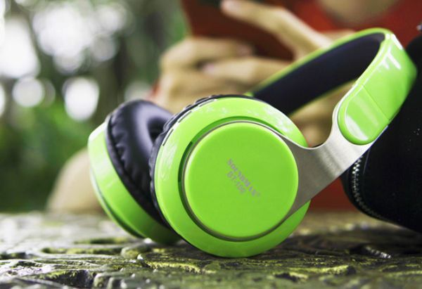 SoundMax BT-100 có thiết kế hướng đến đối tượng người dùng trẻ