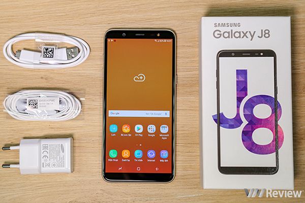 Galaxy J8 giảm giá 