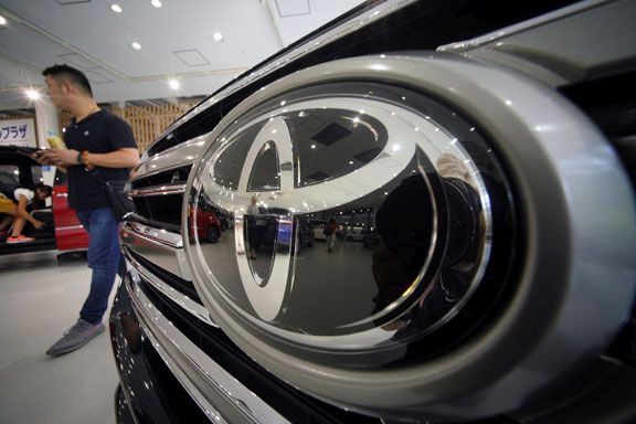Toyota đầu tư 500 triệu USD vào Uber để phát triển xe tự hành