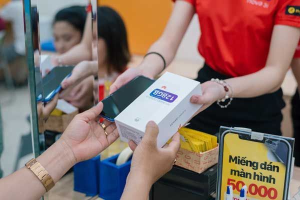 Huawei giành ngôi á quân thị trường smartphone toàn cầu quý II/2018