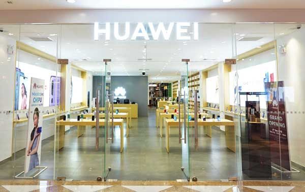 Huawei, chăm sóc khách hàng, Trung tâm Trải nghiệm khách hàng, cửa hàng trải nghiệm, Huawei Mate RS Porsche Design, Mate Series,