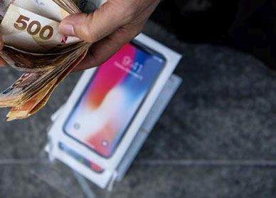 iPhone 2018 phiên bản rẻ nhất vẫn có giá cao ngất ngưởng