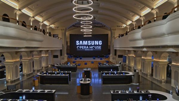 Samsung mở cửa hàng điện thoại lớn nhất thế giới