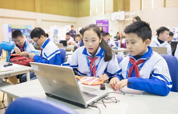 Hơn 136 ngàn học sinh Việt Nam được học Giờ Lập Trình để nâng cao kỹ năng số