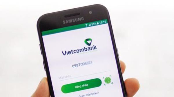 Vietcombank miễn phí dịch vụ thanh toán vé tàu, xe qua Mobile B@nking