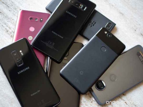 Phân khúc smartphone cao cấp tăng trưởng ấn tượng