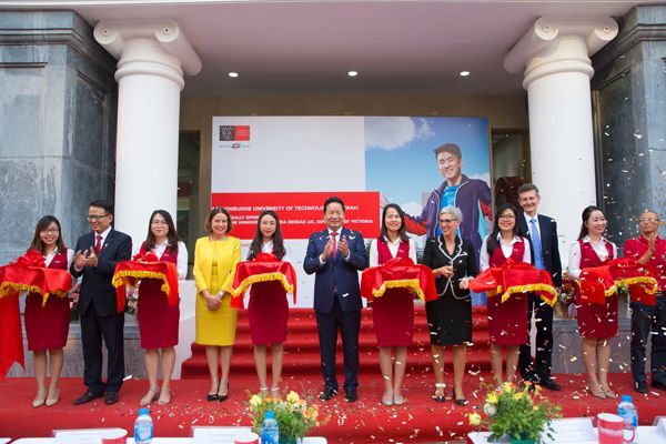 Đại học FPT, ĐH Công nghệ Swinburne, campus, Swinburne Việt Nam, 
