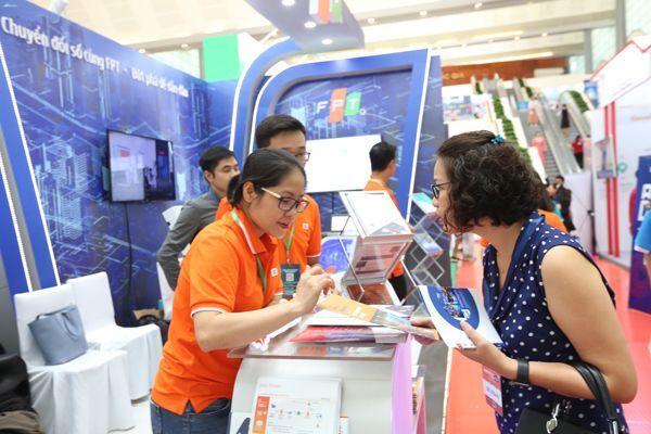 sản xuất thông minh, chuyển đổi số, Cách mạng công nghiệp 4.0, Industry 4.0 Summit, IEC